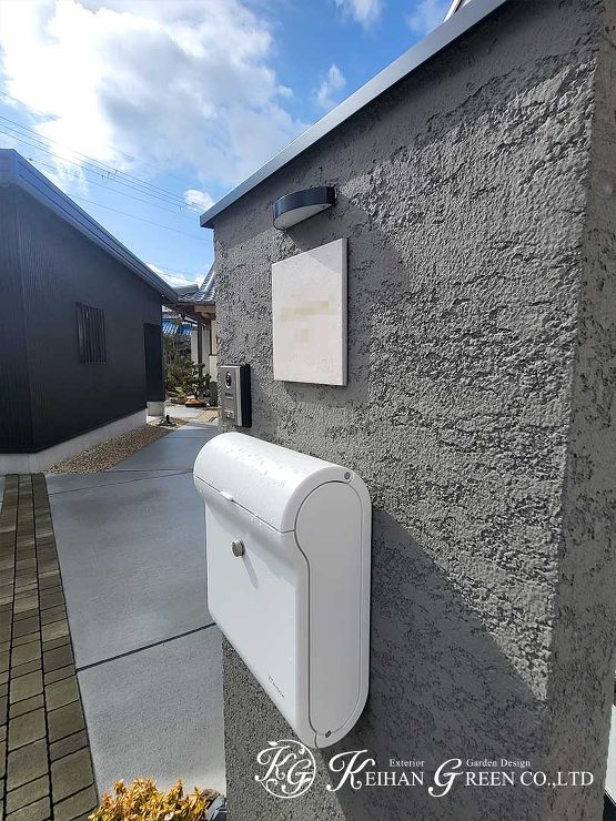 それぞれのご希望を叶えた敷地内2世帯住宅の外構　東近江市