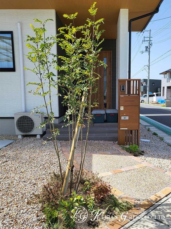 優しい雰囲気のナチュラルオープン外構　草津市