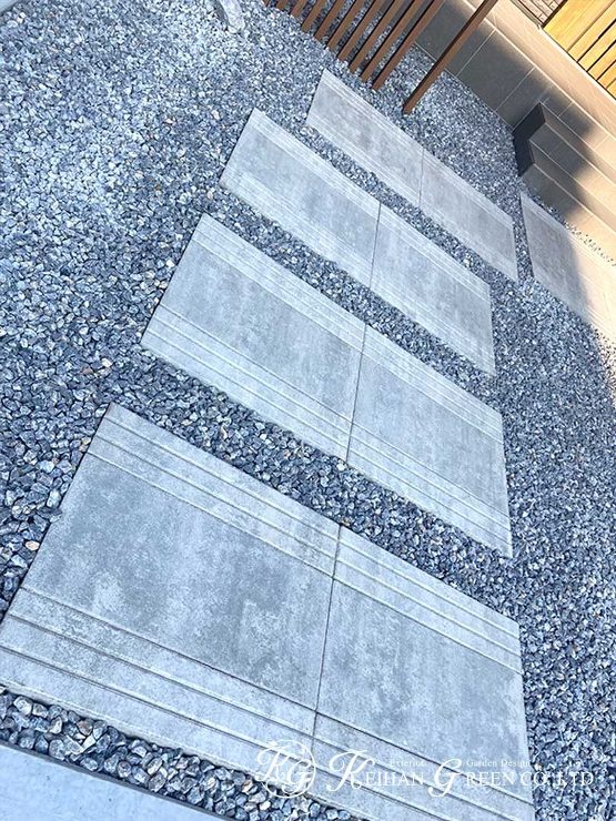 車からの視界にも配慮したナチュラルモダン外構　東近江市