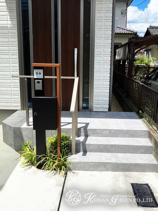 ヘーベルハウスの建物にマッチしたシンプルモダン外構　大津市