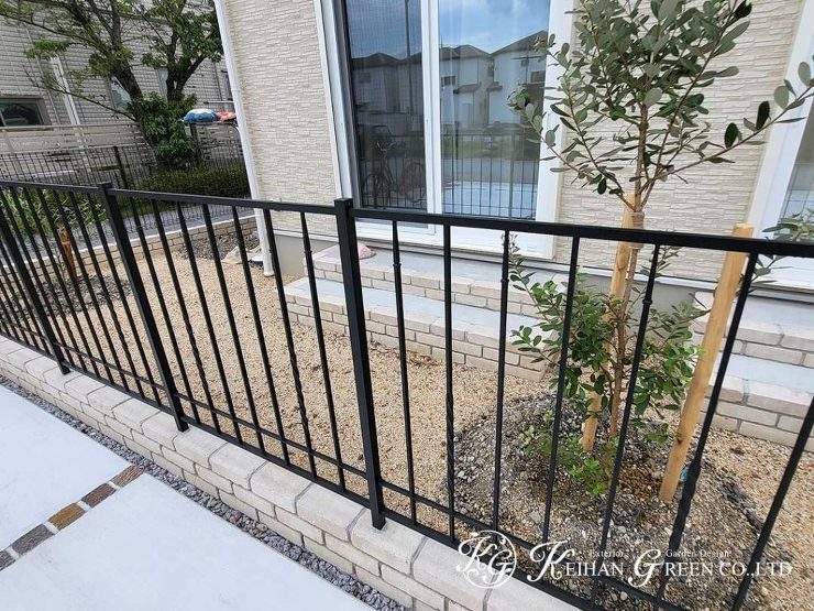 英国風の門まわり　彦根市