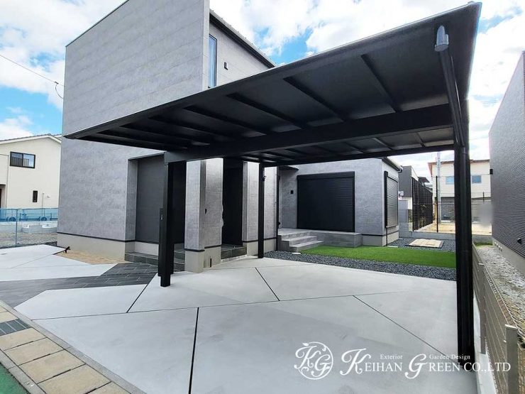 モノトーンでまとめた都会的なモダン外構　草津市