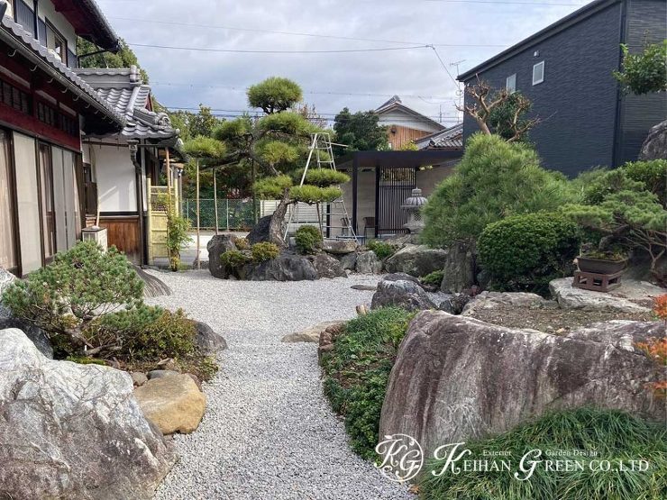 お庭の一角が上質なアウトドアリビングに変身　長浜市