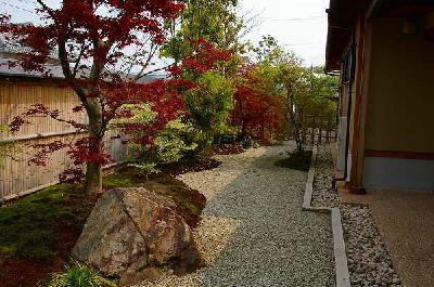 季節を楽しむ庭園