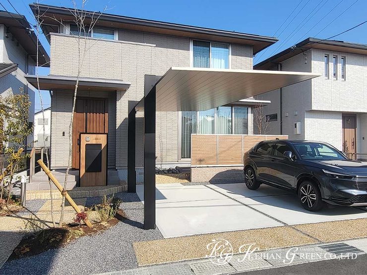 ナチュラルモダンな外構にも合う「カーポートSC」　守山市