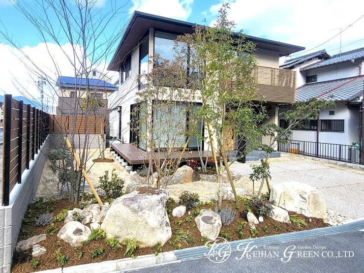 自然と調和した洗練の外構デザイン　大津市