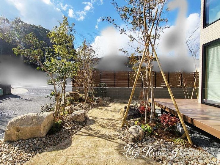 自然と調和した洗練の外構デザイン　大津市