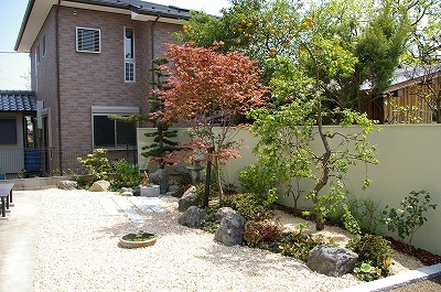 管理の楽な和風のお庭　大津市