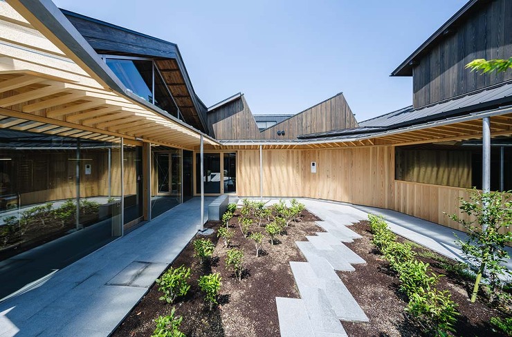 TEA SQUARE MORIHAN -...
