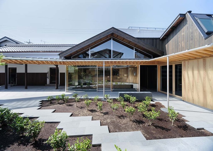 TEA SQUARE MORIHAN |...