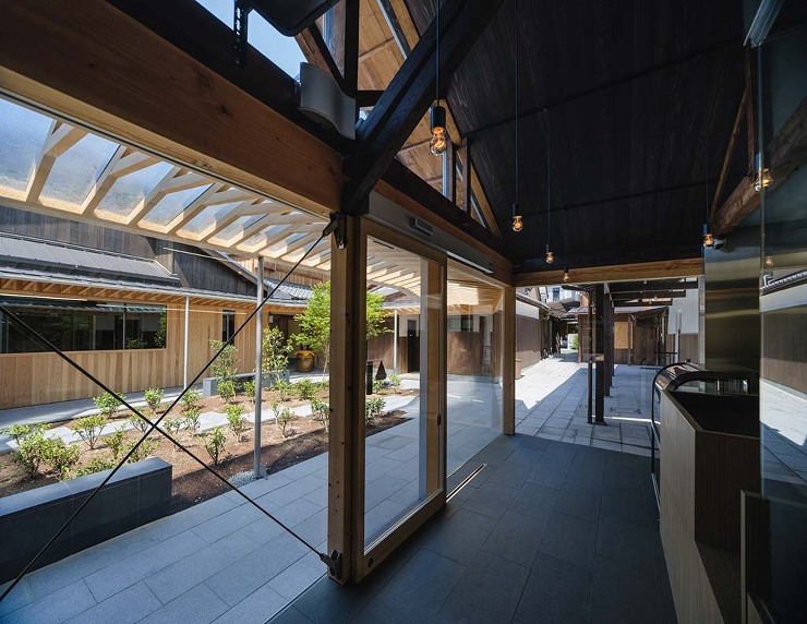 TEA SQUARE MORIHAN |...