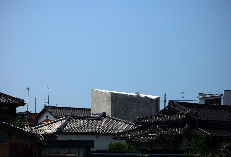 HIKONE STUDIO APARTM...
