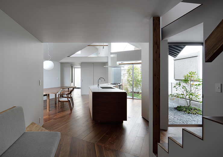 Gable Roof House | A...
