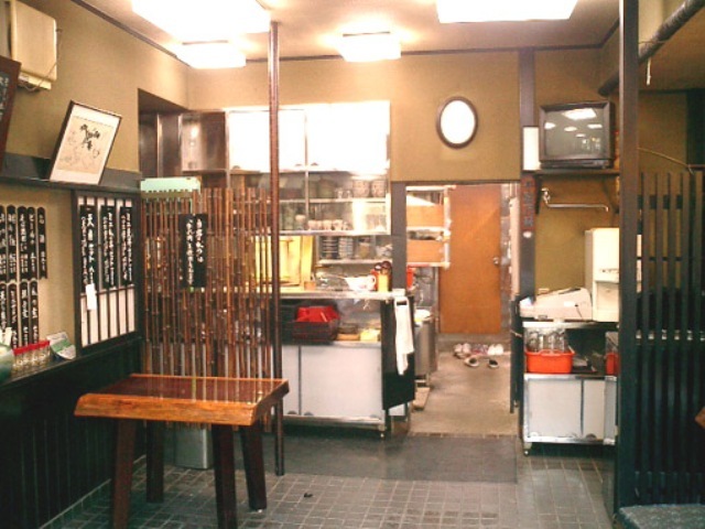 中野の店舗併用住宅（内装・耐震改修） |...