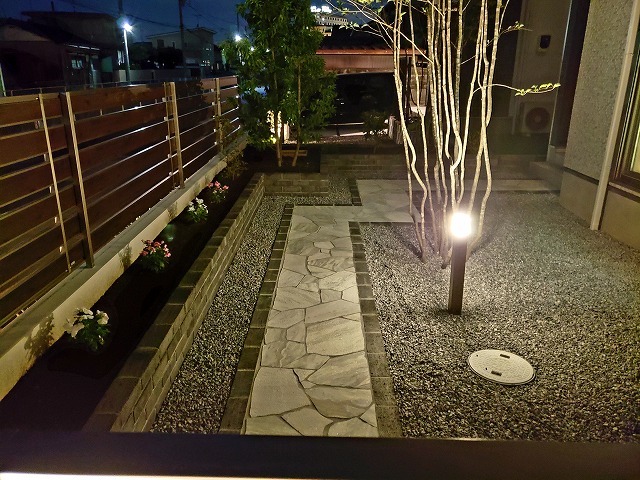 羽生市O様邸｜変形地と高低差を克服したス...