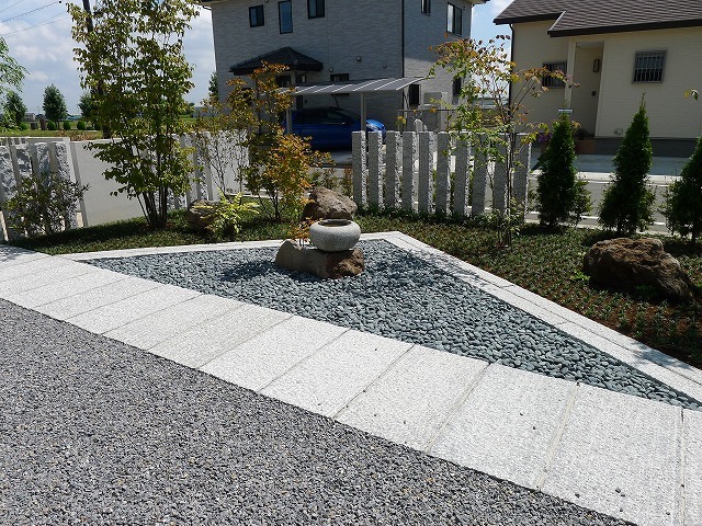 板倉町H様邸｜白御影石が描く「美と彩りの...