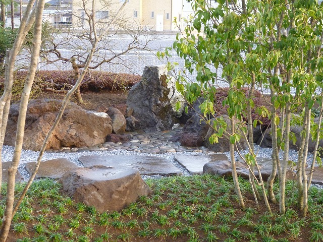 明和町T様邸｜緑と共生する癒しの庭の造園...