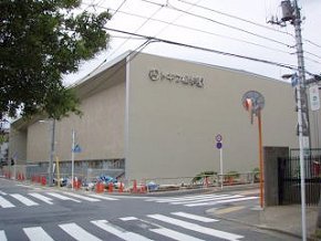 体育館浮床工事1