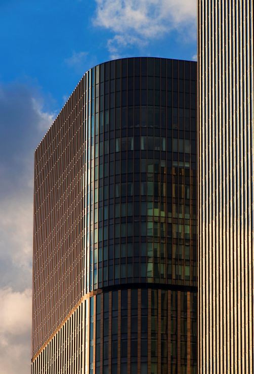 中之島フェスティバルタワー／フェスティバ...