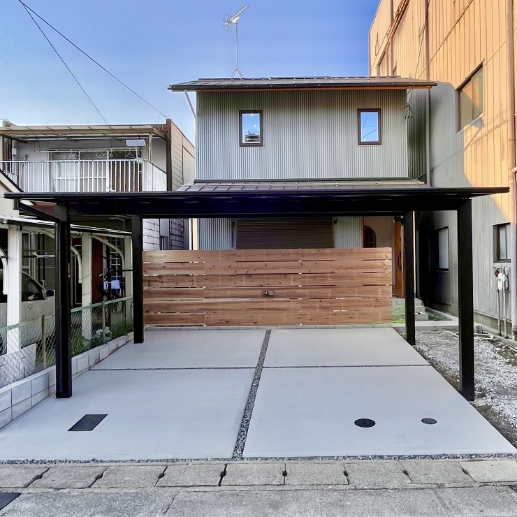 コンパクトな間口の住宅街で実現したパッシ...