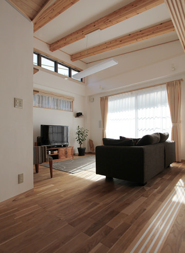 昭府の家 - WORKS | 堺建築設計...