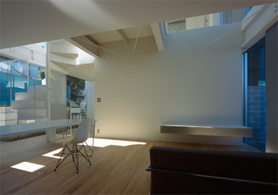 秋山建築設計／秋山隆男　Na-3 hou...