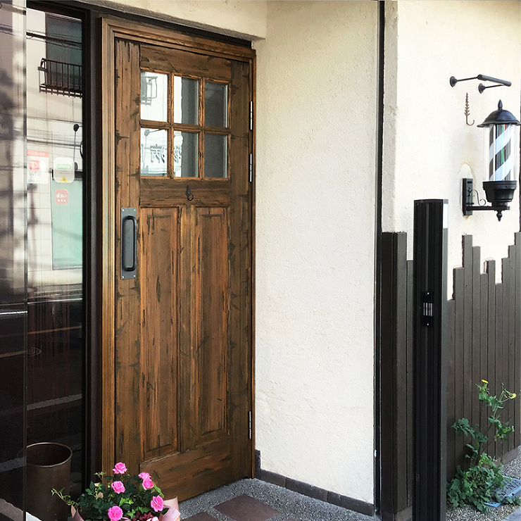 店舗　木製玄関ドア　WORKS　施工実例