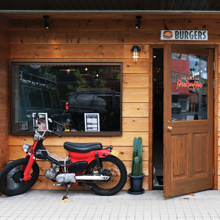 店舗　木製玄関ドア　WORKS　施工実例