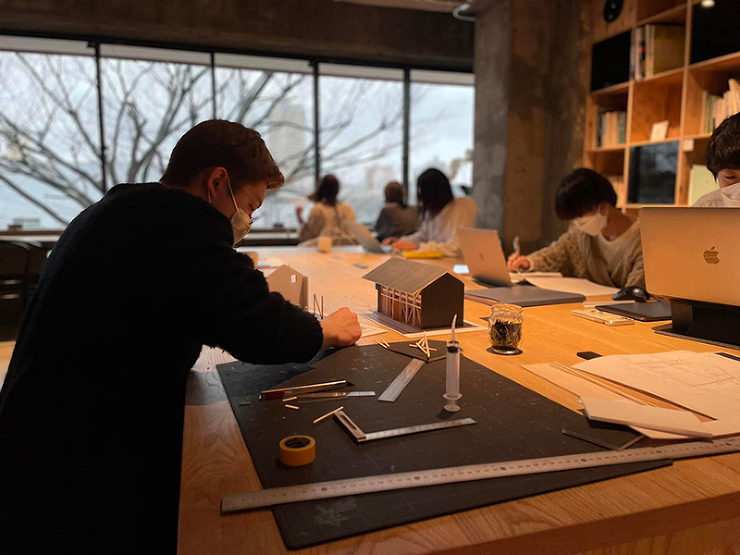 異人池建築図書館喫茶店 | EA Res...