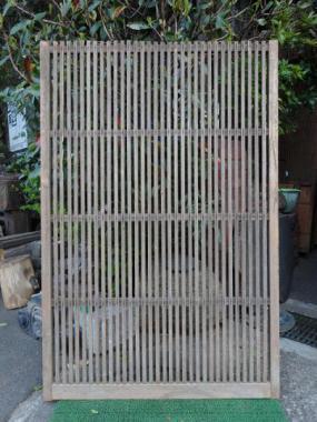 ひでしな商店 / 千本格子戸