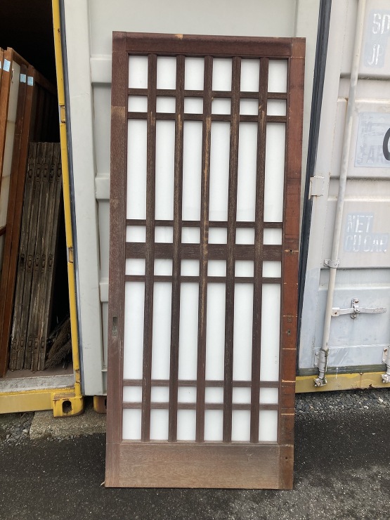 ひでしな商店 / ガラス戸