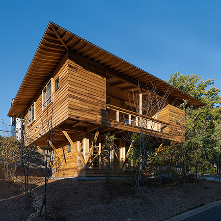 「地形から自由になるために」 南川祐輝建築事務所