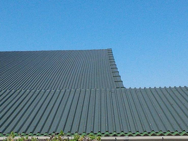 施工事例 | 軽量瓦、カバールーフ、鋼板...