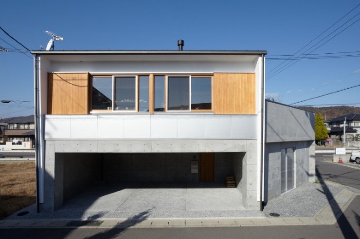 CLASS HOME WORKS | 岡...