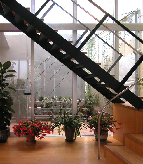 三世代住宅、多世帯住宅　花壇の家=ユミラ...