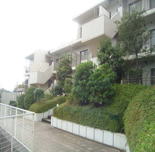 民間事業のマンション緑地管理 | 藤沢造...