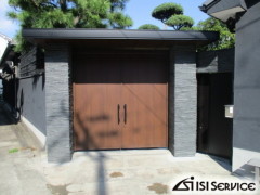 重厚感のある上質な門柱