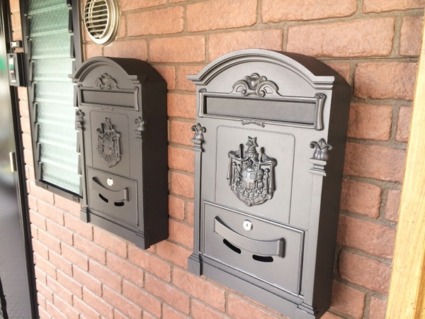 アイアンポストの施工例 ｜人気のアイアン...