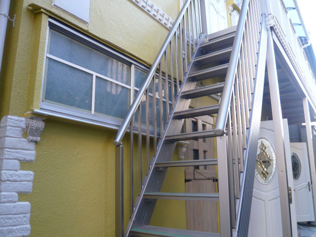 モールディングの施工例 ｜ モールディン...