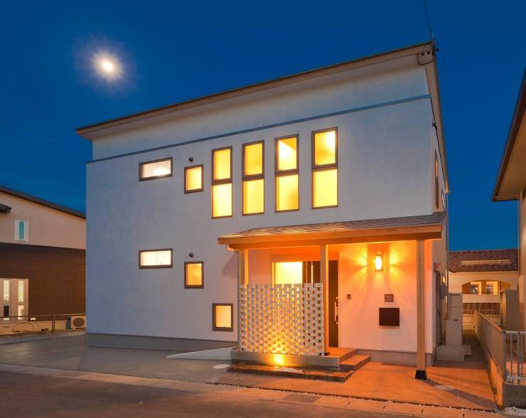 丘の上の漆喰の家 | 常滑市を中心に自然...