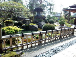 和風庭園施工例11(回遊式庭園の水景美)...