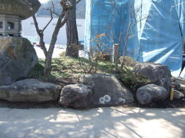 坪庭施工例６(施設玄関の和風坪庭リフォー...