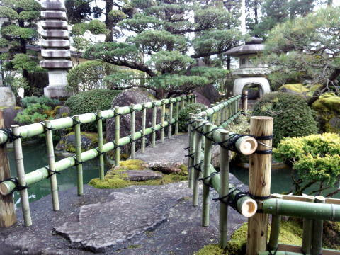 和風庭園施工例11(回遊式庭園の水景美)...