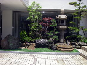 株式会社　田中造園土木　　ビル・マンショ...