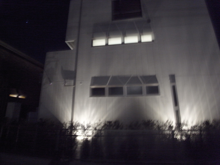 シンプルでスタイリッシュな新築外構　広島...