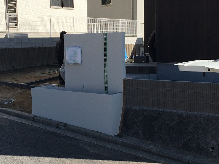 プラスＧでおしゃれな門まわりに　広島市安...