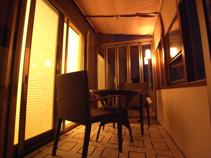 ガーデンルームを取り入れた門まわり　広島...