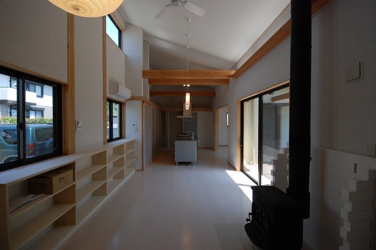 中庭の住宅１｜理想的なプライベート中庭の...