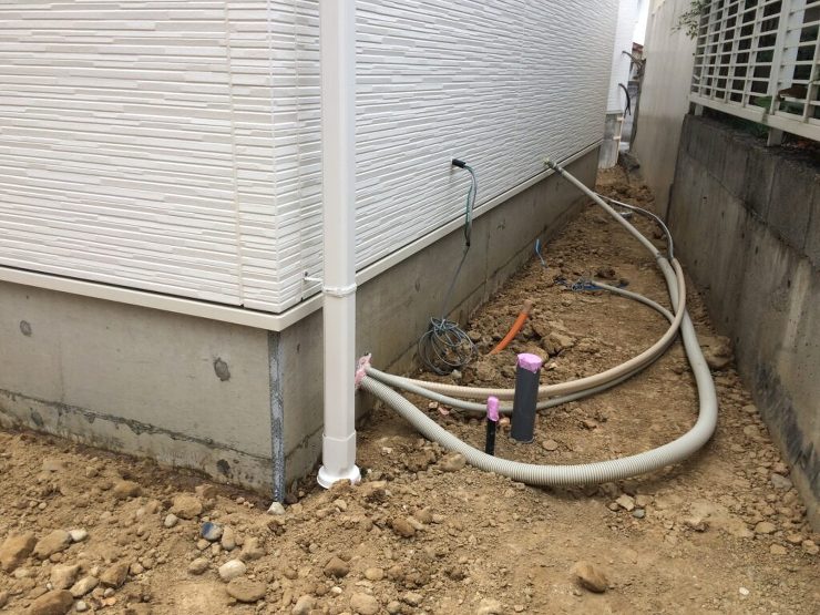 基礎巾木の刷毛引き仕上げ　浜松市西区 A...