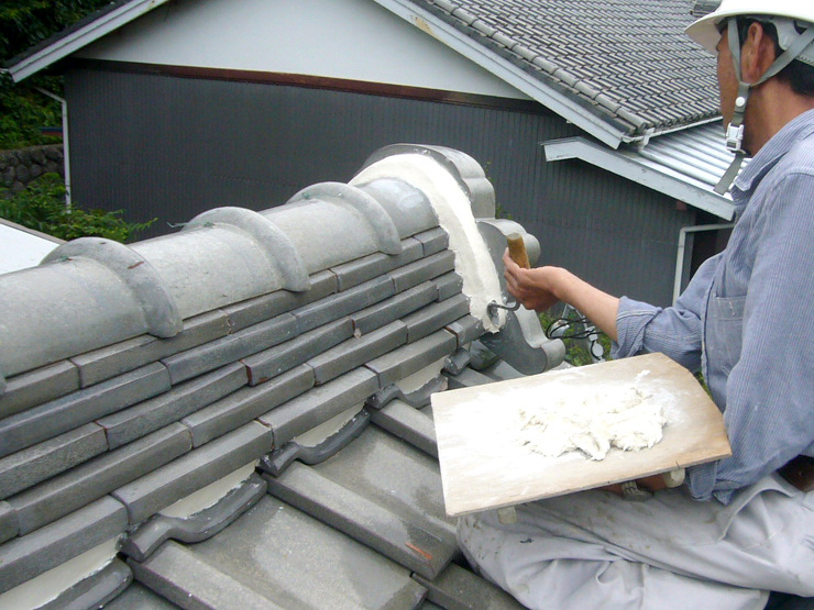 屋根の漆喰補修　浜松市北区 Ｋ様邸 | ...